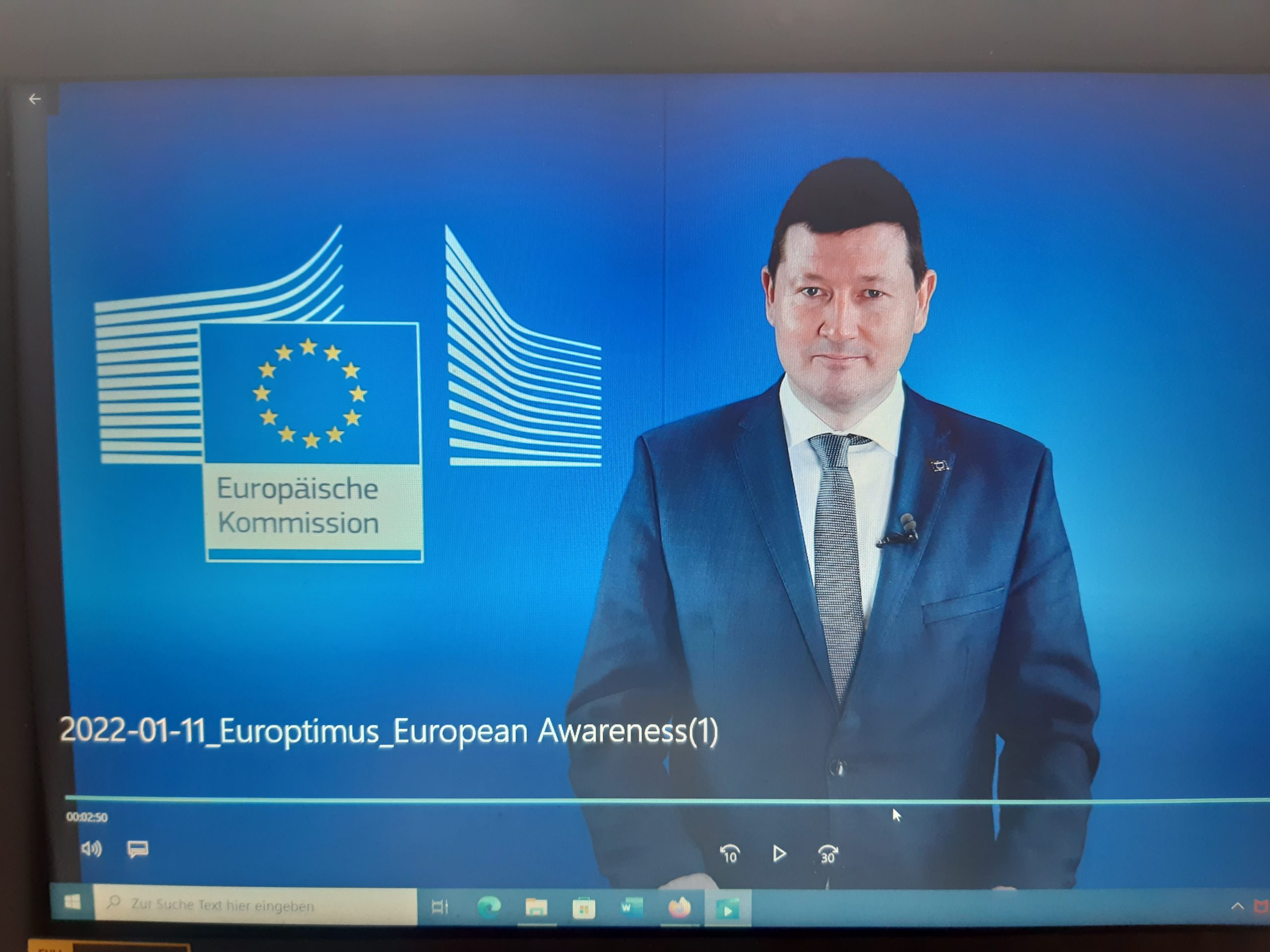 Illustration: Unser Projekt „European Awareness“ und das Jahr der Jugend 2022: Grußbotschaft von  Prof. Dr. Selmayr