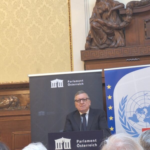 „Europe and the global situation: It’s complicated!“  José Manuel BARROSO