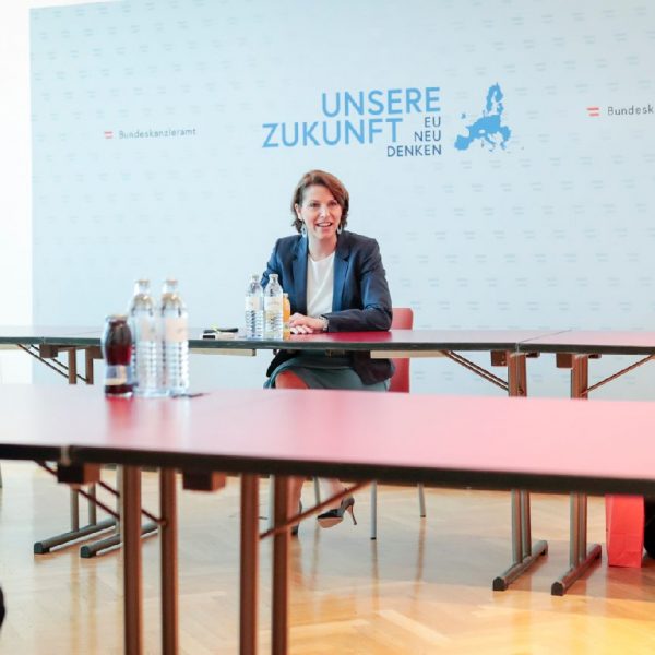 UNSERE ZUKUNFT- Europa neu denken: Im Dialog mit der Europaministerin der Republik Österreich, Karoline Edtstadler