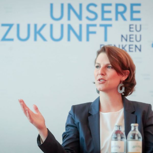 2. Club EUROPTIMUS mit FBM  Mag. Karoline Edtstadler am 27.Jänner 2021